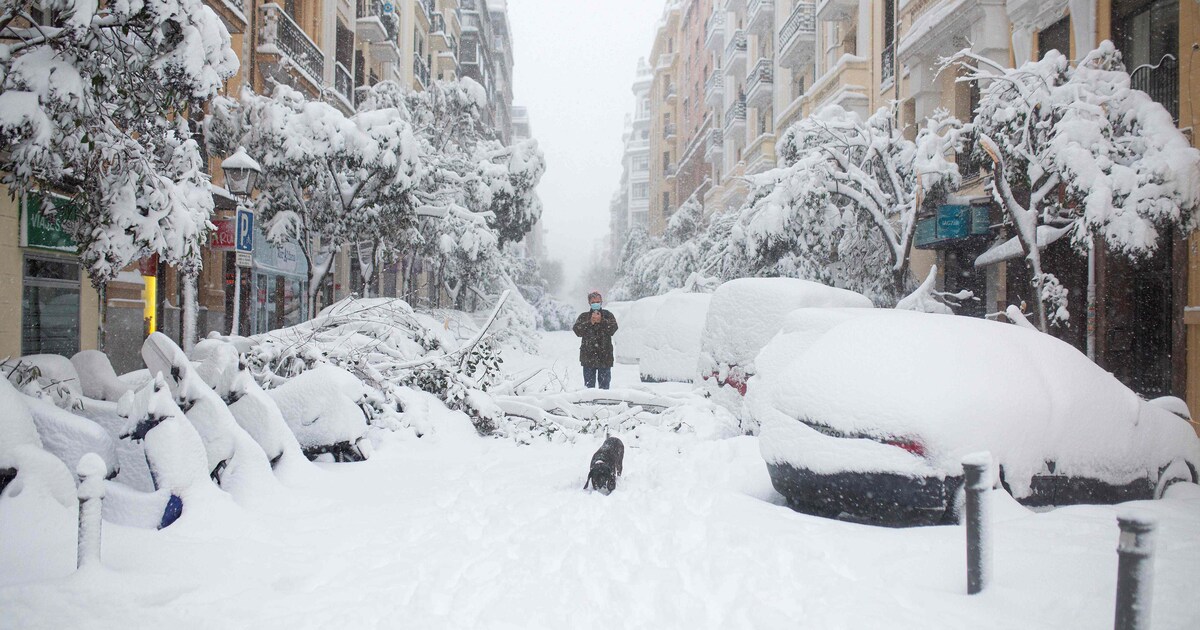 Vier Doden Door Winters Noodweer Spanje Hevigste Sneeuwval In Decennia