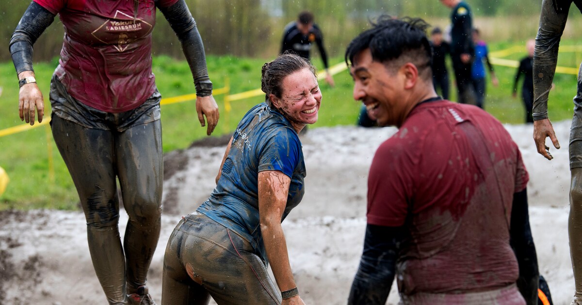 Polonaise Tijdens Fieldlab Mud Masters Dit Is Het Leven Trouw