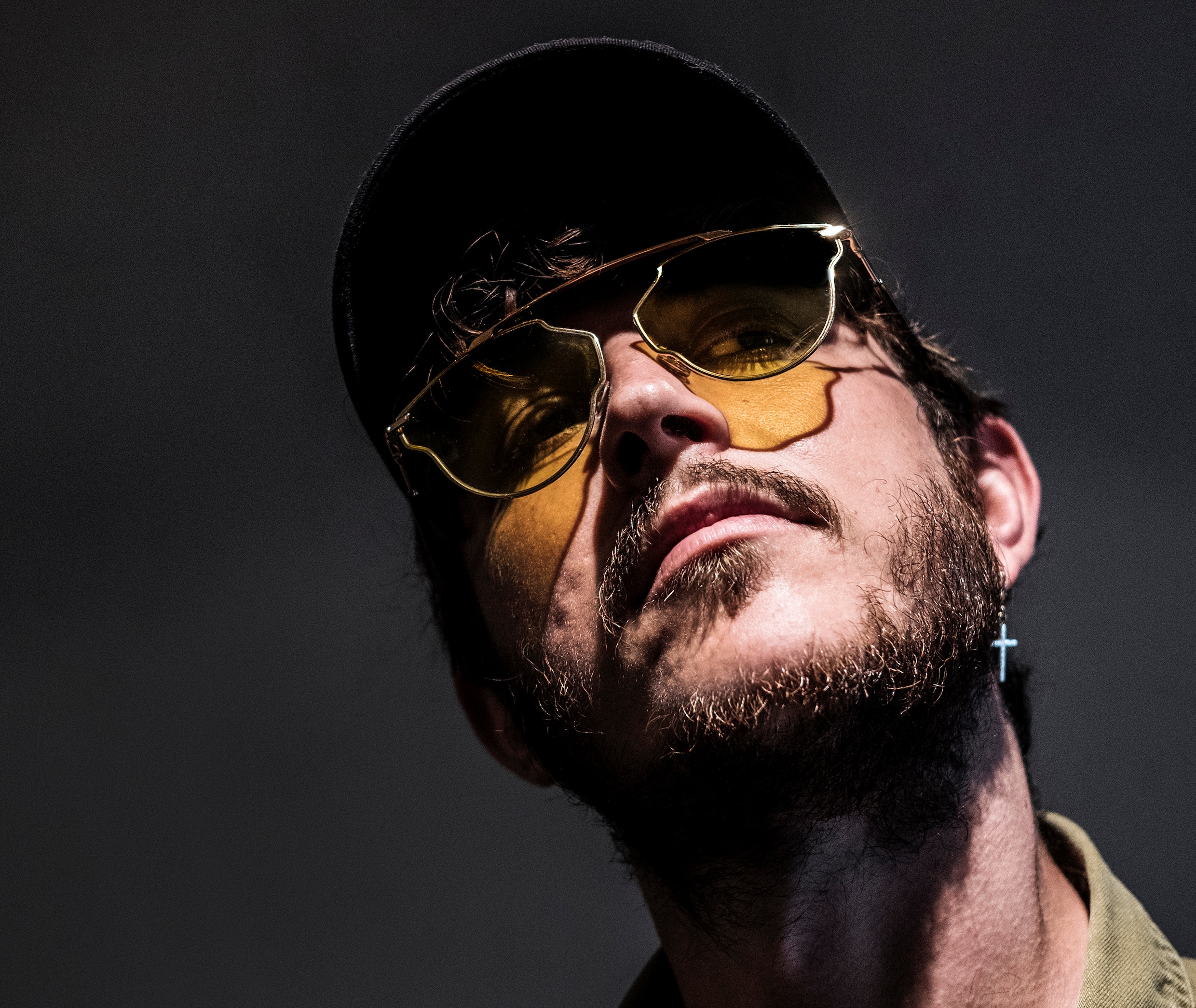 Max Colombie, frontman van Oscar and The Wolf: 'Ik vind normaal een overbodig woord.'