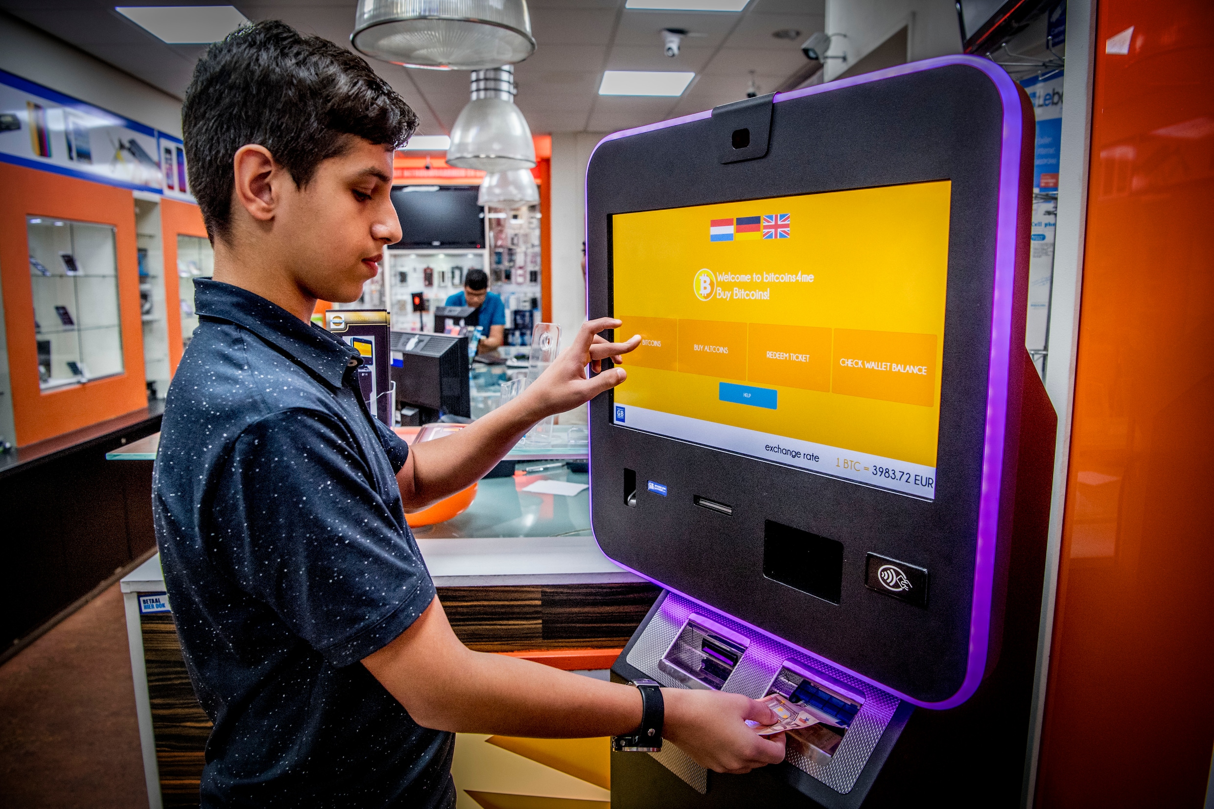 Wat moeten we met de boomende bitcoin? | Trouw