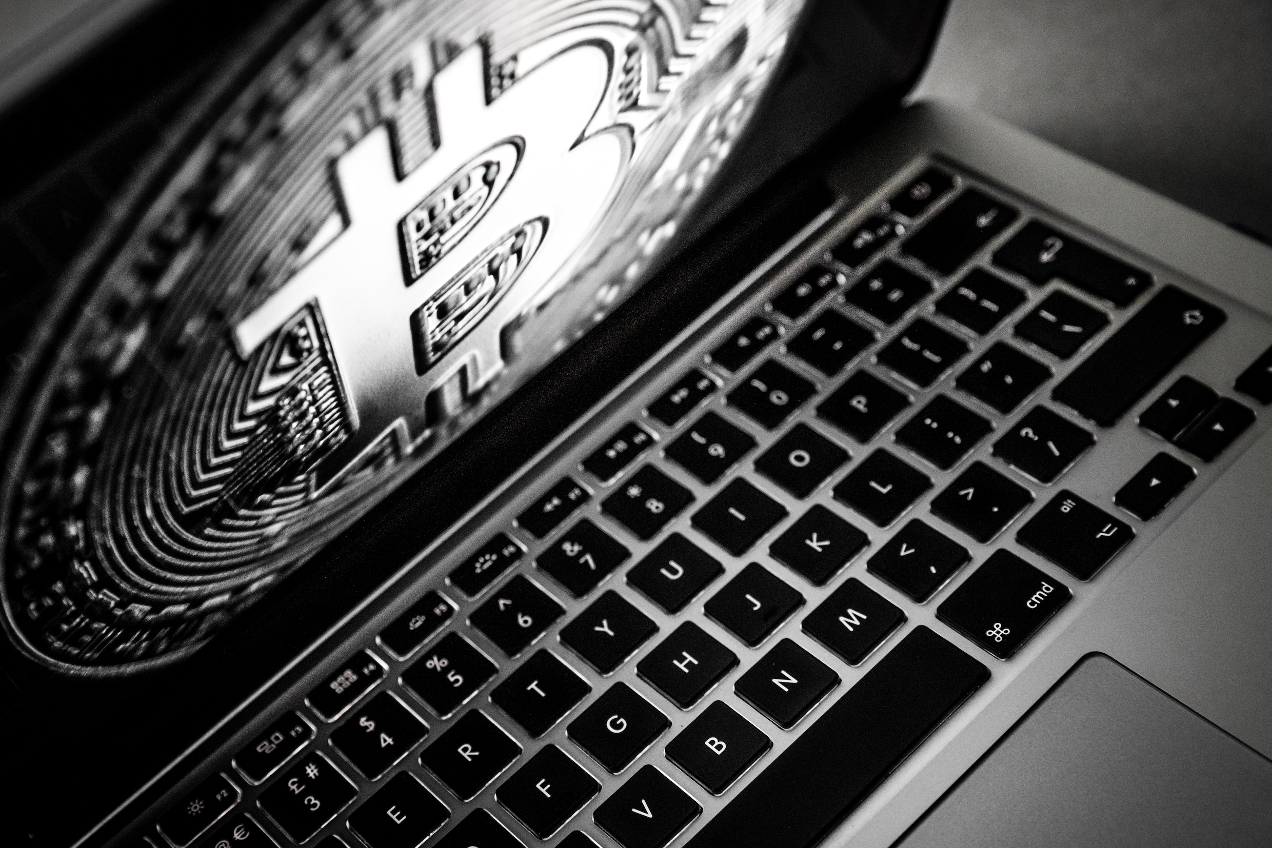 Bitcoin maakt van witwassen kinderspel | Trouw