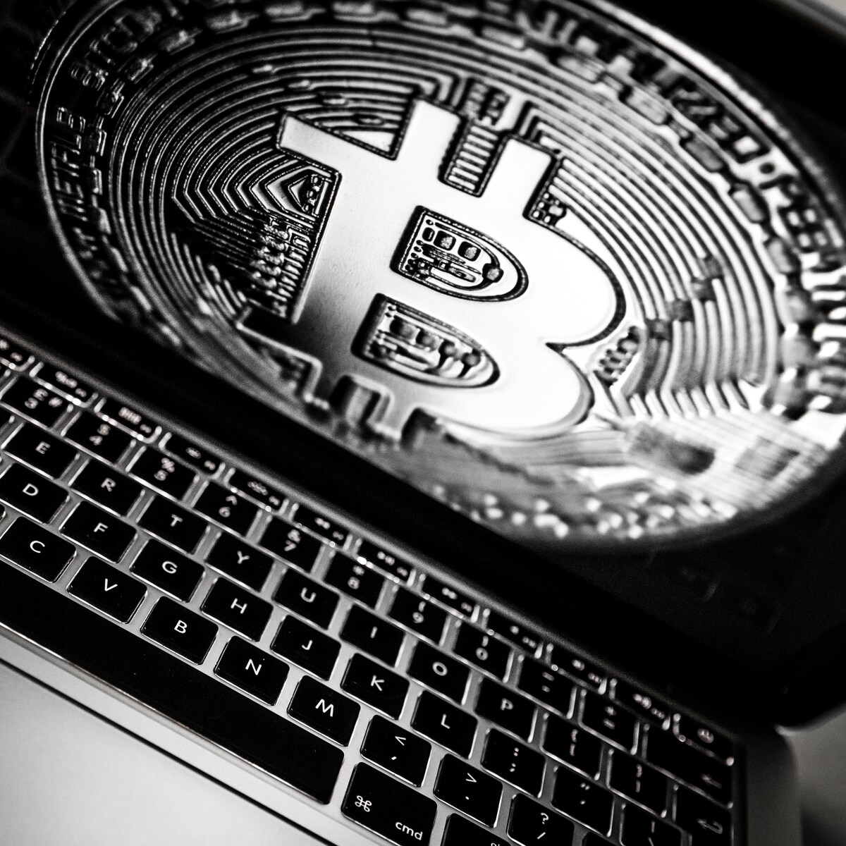 Hoe word je cryptomiljonair? Pas goed op dat je niet in een hype stapt |  Trouw