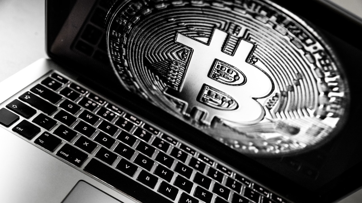 Hoe word je cryptomiljonair? Pas goed op dat je niet in een hype stapt |  Trouw