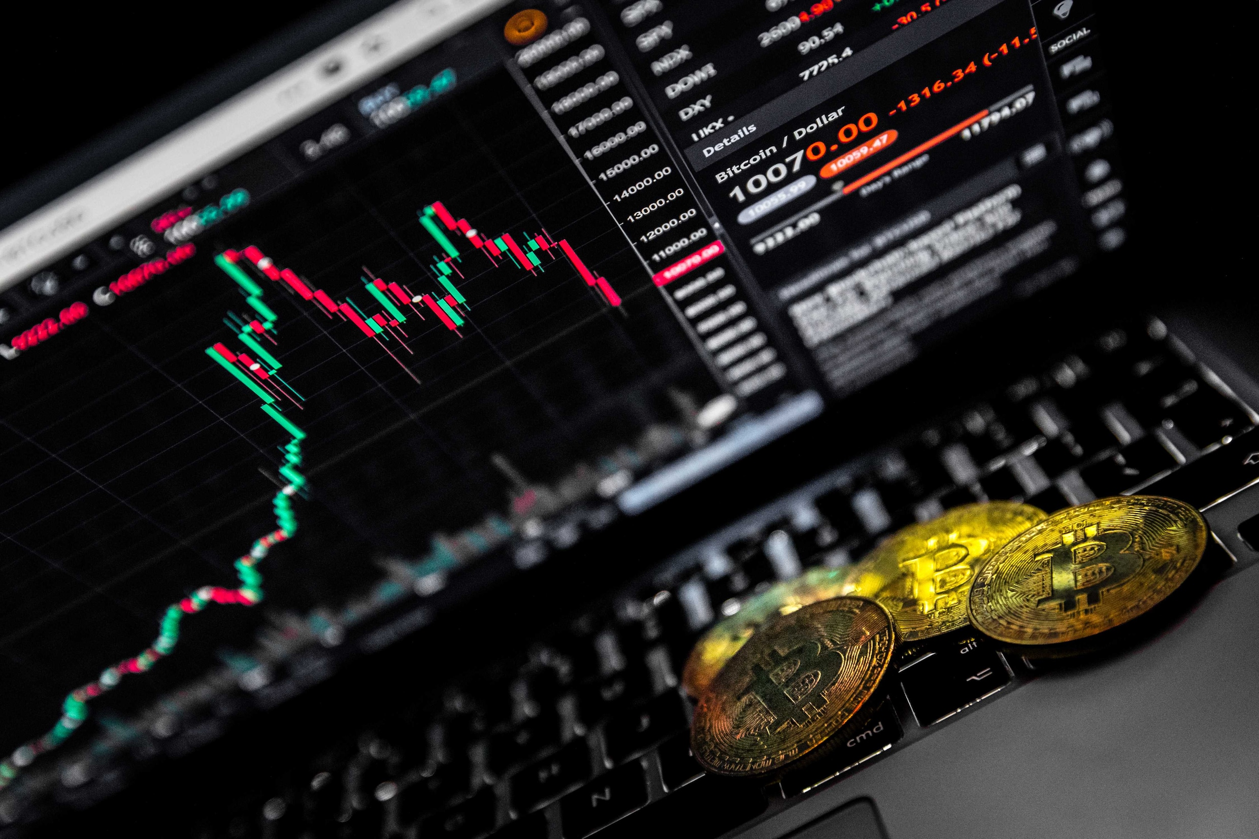 Waakhond waarschuwt voor cryptomunten | Trouw