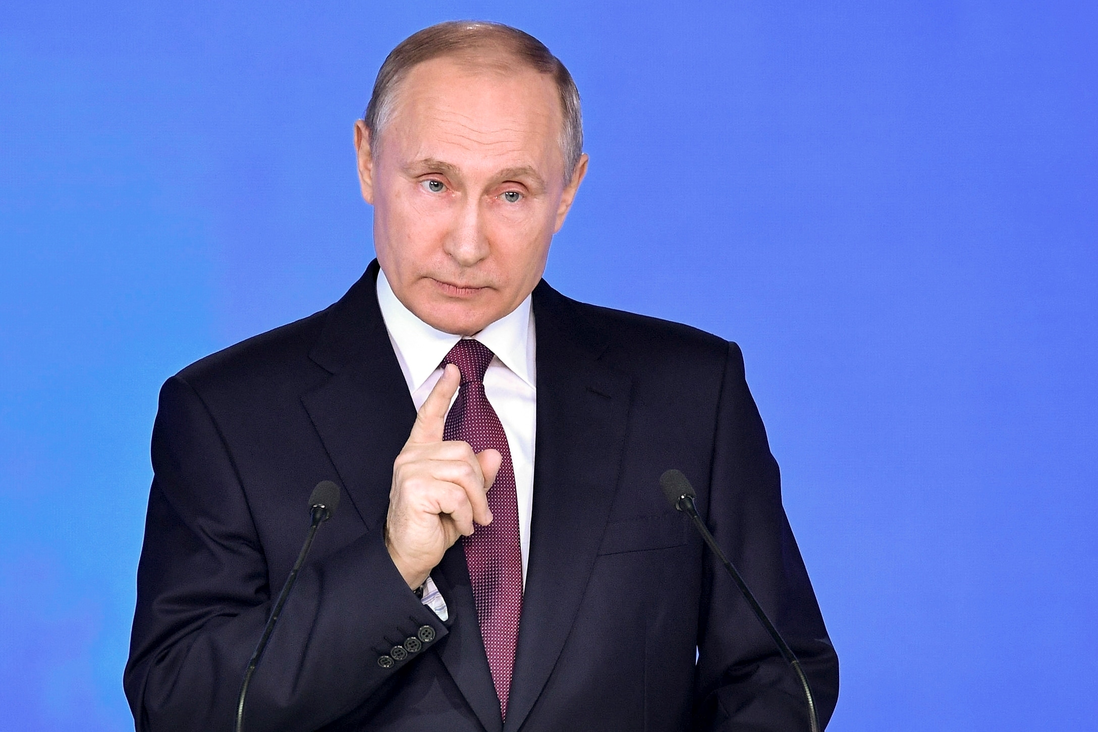 Poetin luidt officieel nieuwe Koude Oorlog in