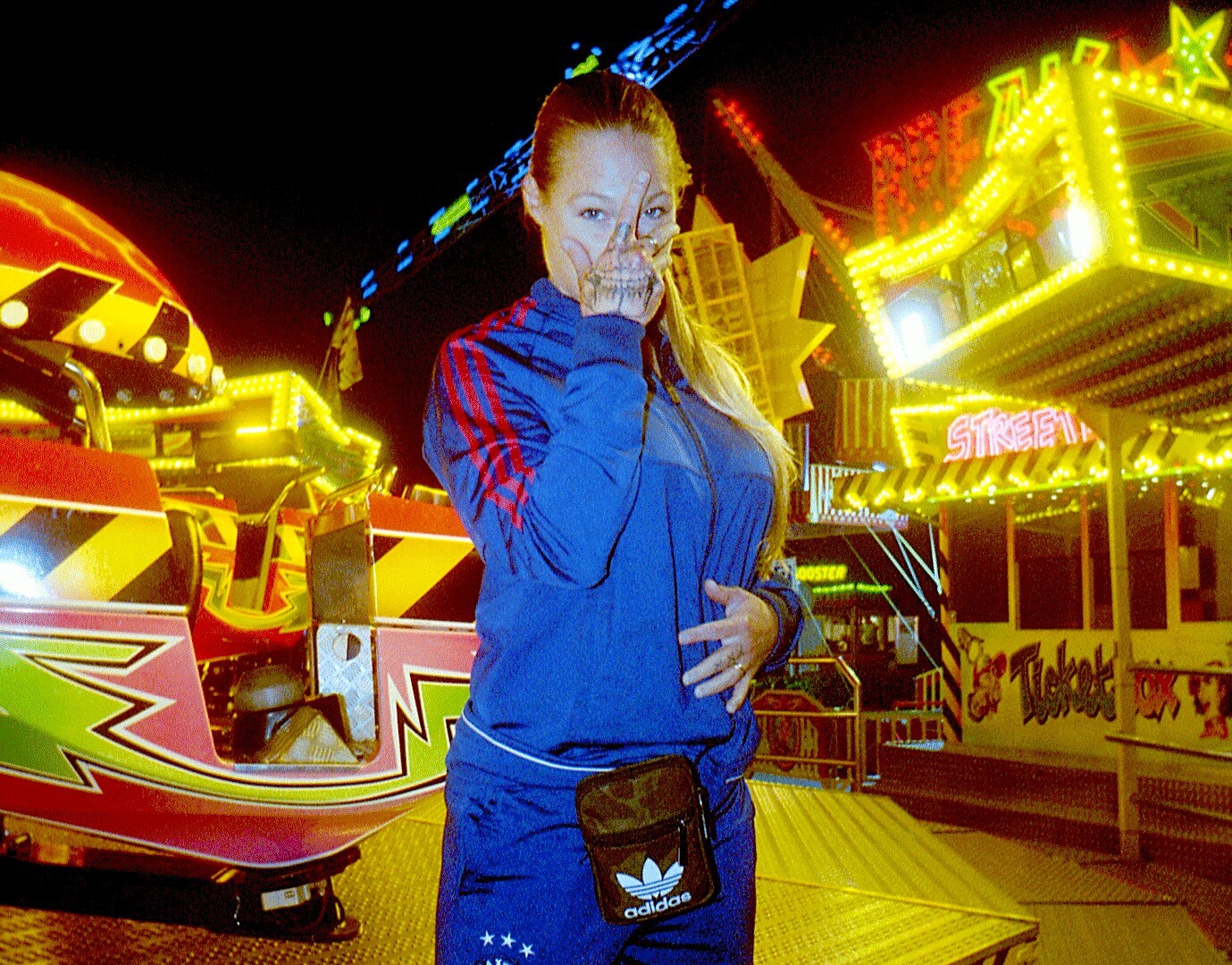 Jolene op de kermis.