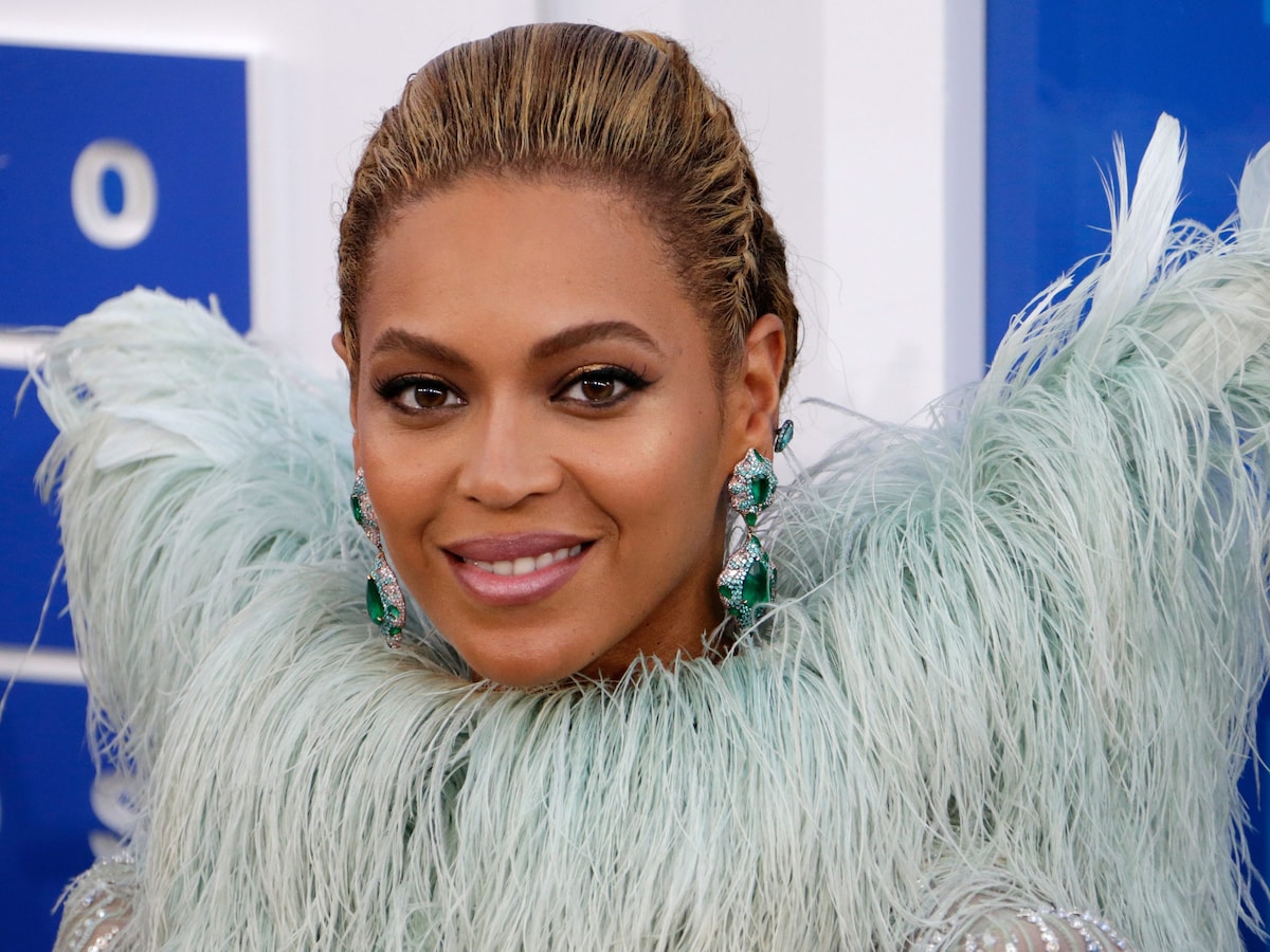 Lite Flatterende Beyonce Beyonce Looks Unrecognizable In Wild Cowgirl