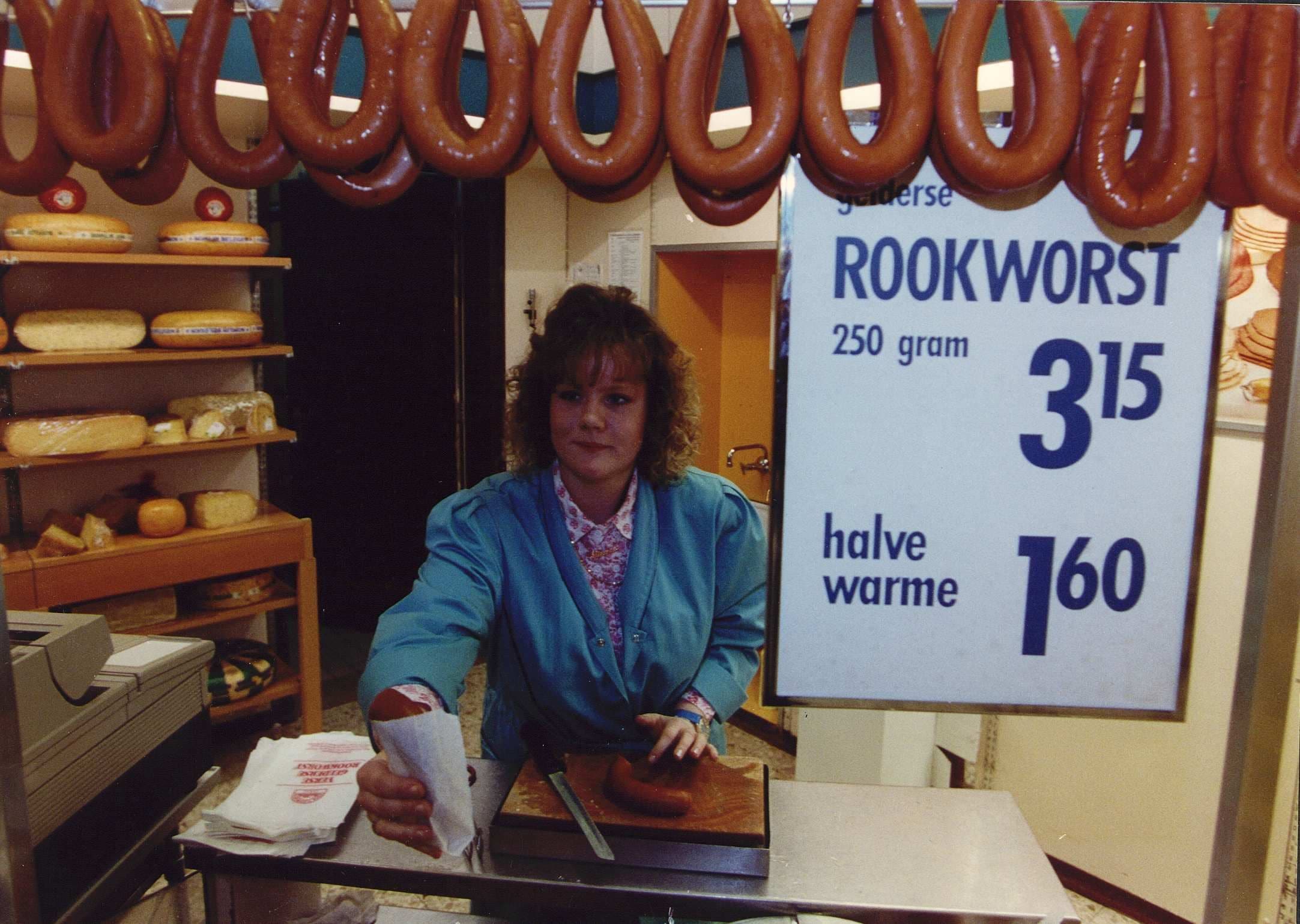 Echt Hema: hoe ‘de normaalste zaak van de wereld’ al 100 jaar overleeft ...