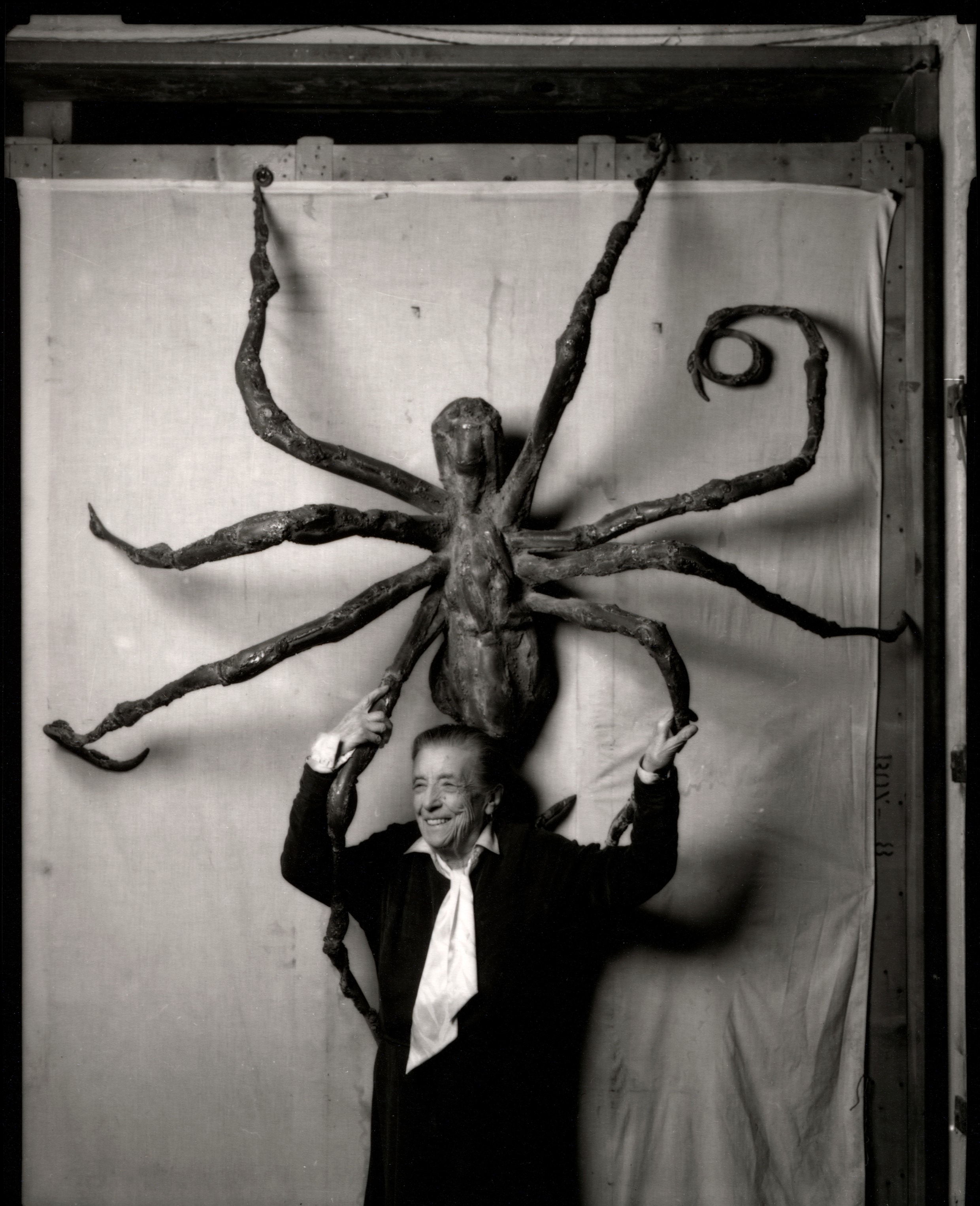 Louise Bourgeois verwerkt haar persoonlijke verhaal in kunstwerken