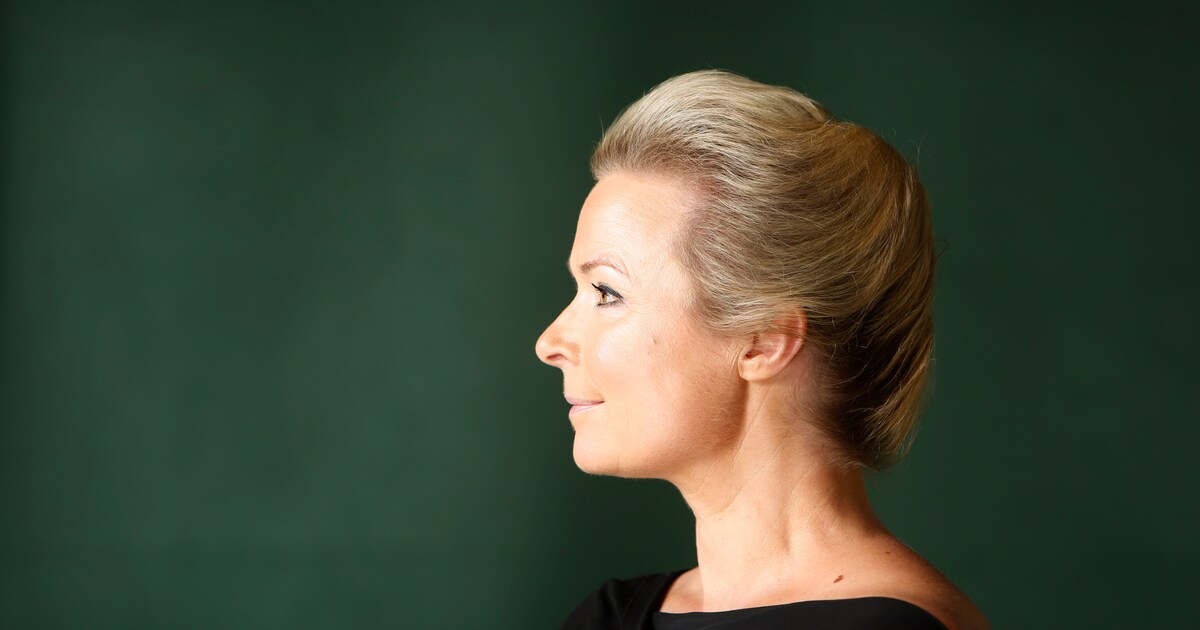 ‘Zij’ van Helle Helle over het verdriet dat je meemaakt als je ouders ...