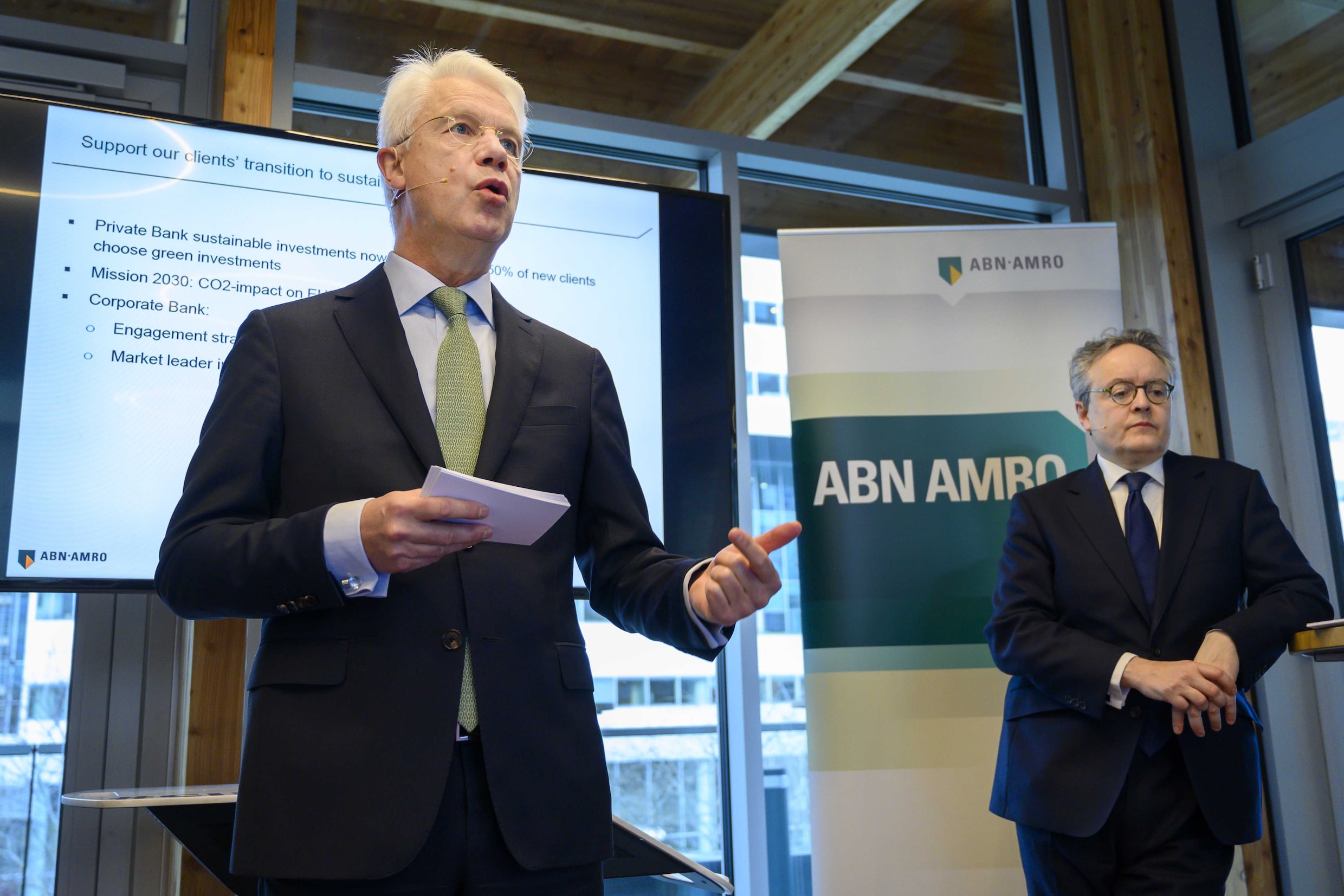 Dalende koers ABN Amro na presentatie van nettowinst | Trouw
