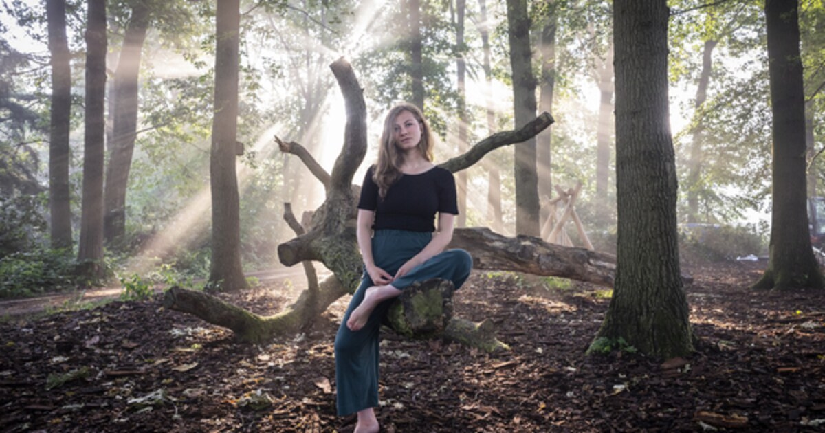 Zangeres Sanne Rambags maakte haar eerste solo-plaat in een kerk: ‘Ik ...