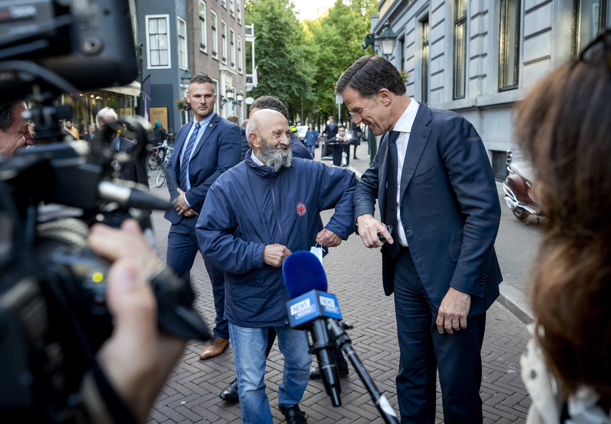 Een praatje met de premier maken? Dat lijkt verleden tijd te worden | Trouw