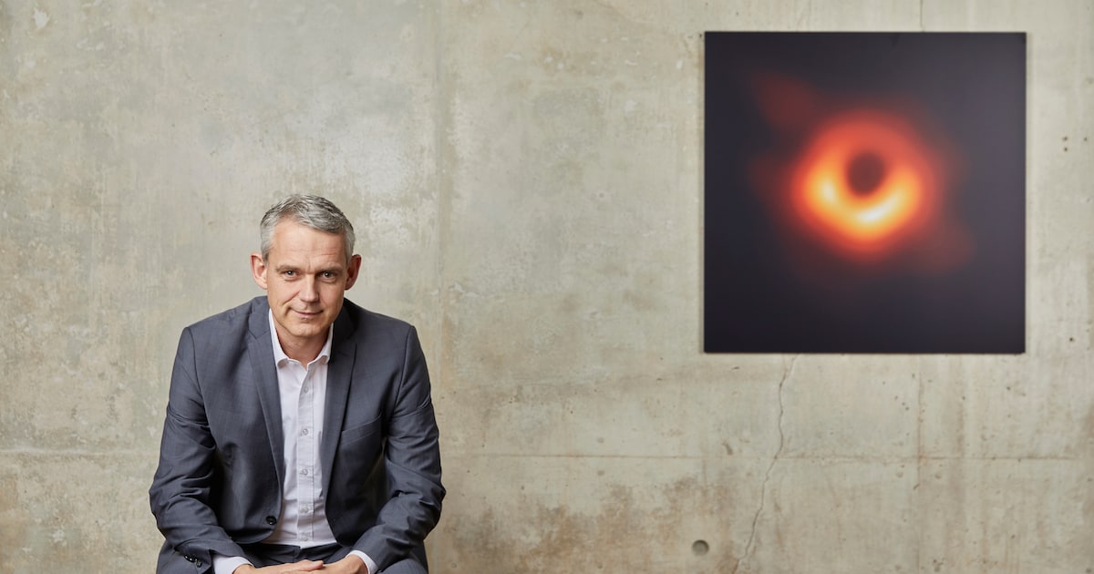 Dit is Heino Falcke, de sterrenkundige die de wereld een zwart gat toonde