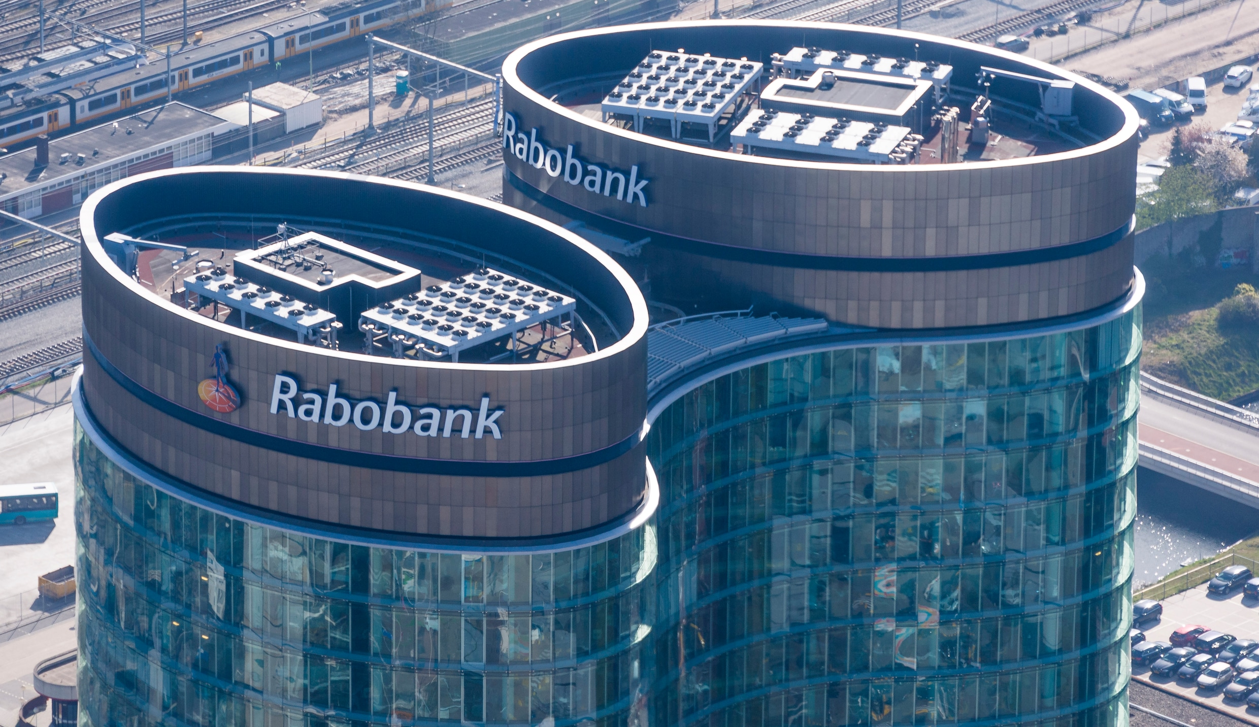 OM dagvaardt Rabobank om vermeend overtreden antiwitwaswet | Trouw