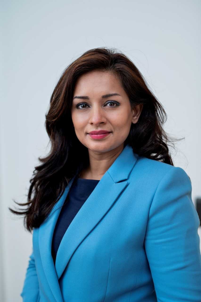 Met kandidatuur Esther-Mirjam Sent staat het aantal aspirant-PvdA ...