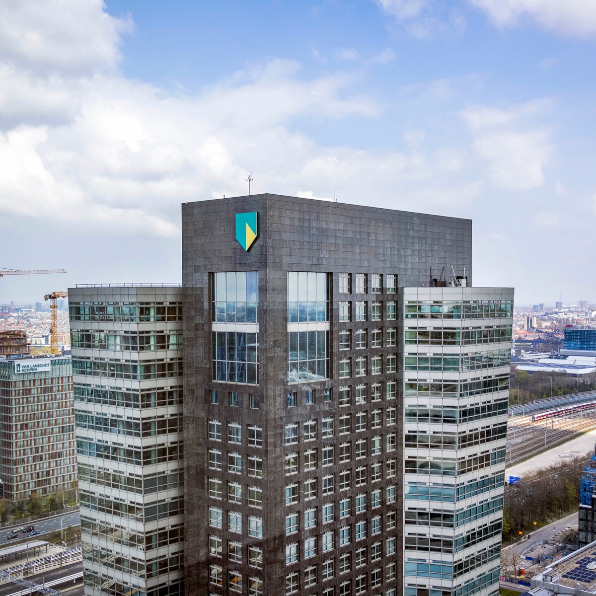 ABN Amro gaat met excuses voor slavernijverleden verder dan andere  Nederlandse banken | Trouw