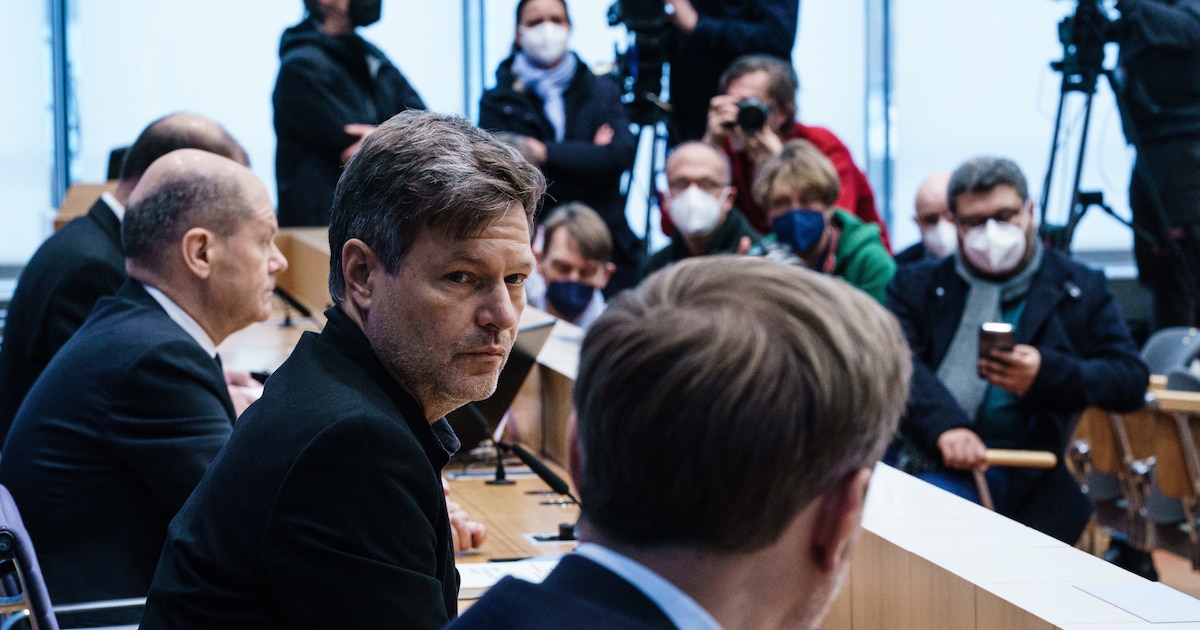 WAAR ZIT DE DUITSE REGERING visual data 6