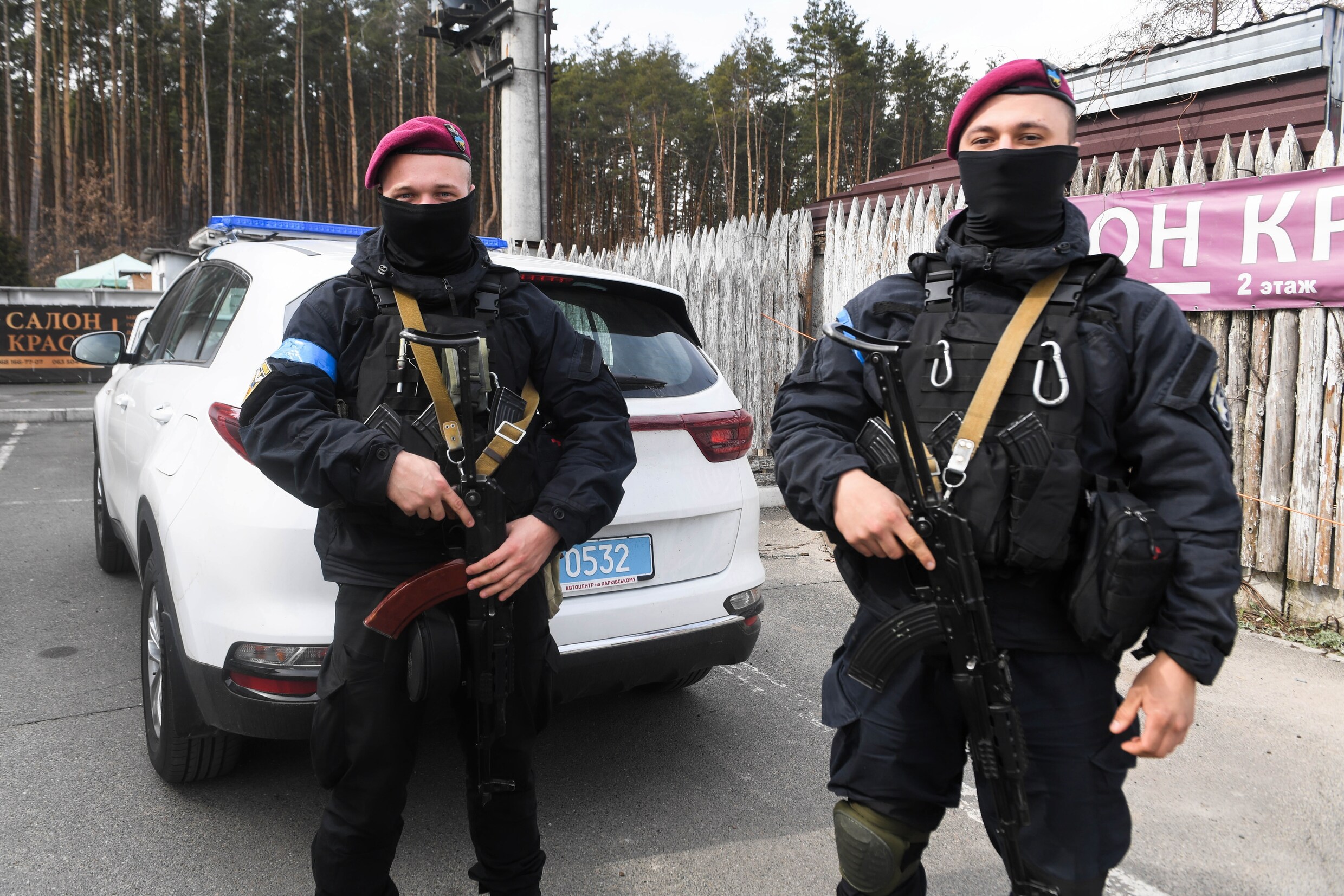 Oekraïense politieagenten in Irpin. De stad zou weer zijn heroverd op de Russen.