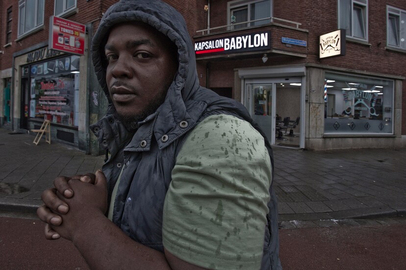 Jason Baez zat in de cel en worstelde met psychoses, nu helpt hij ...