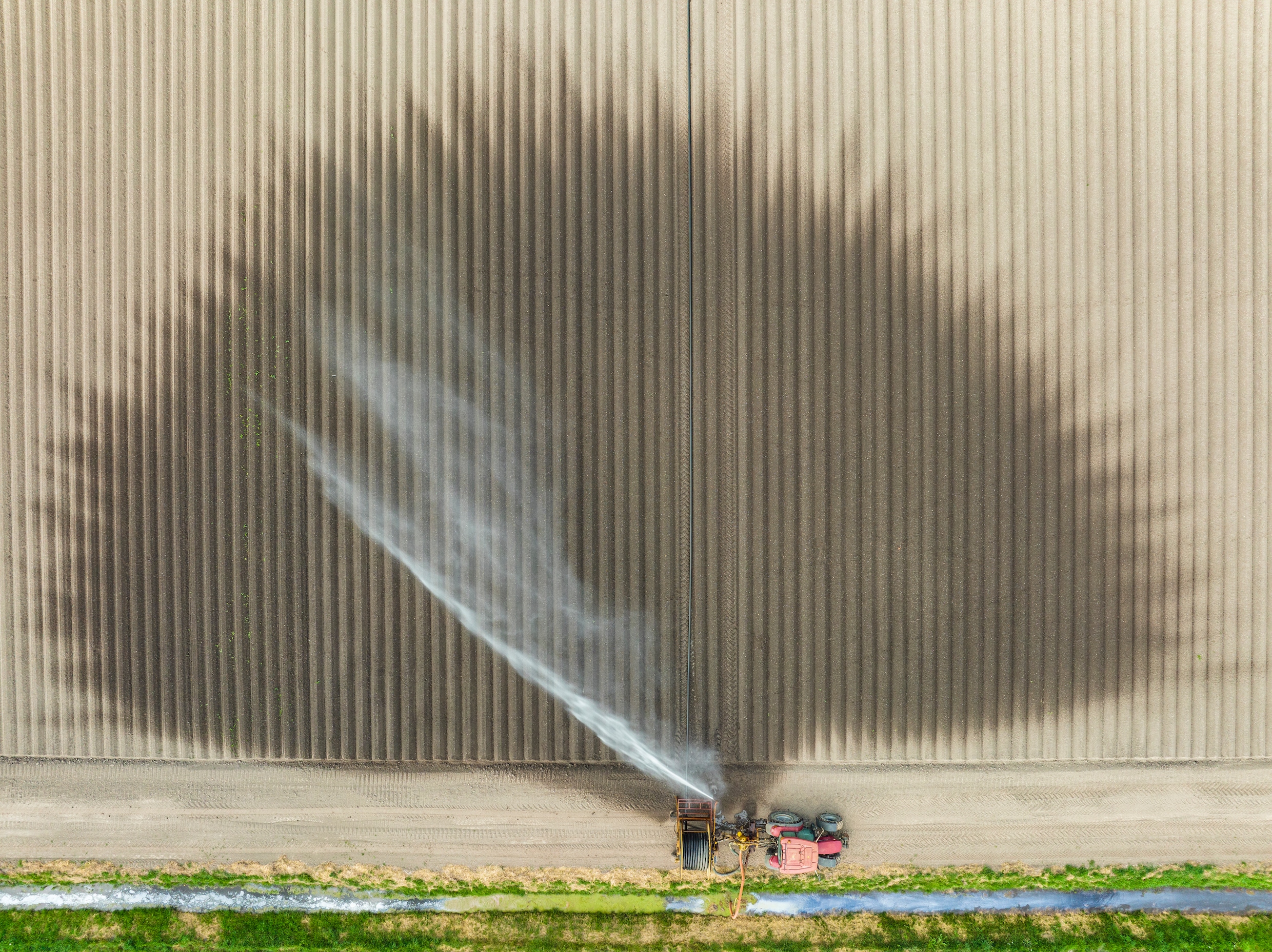 Nederland is natter én droger dan ooit. We moeten gaan luisteren naar het  water | Trouw