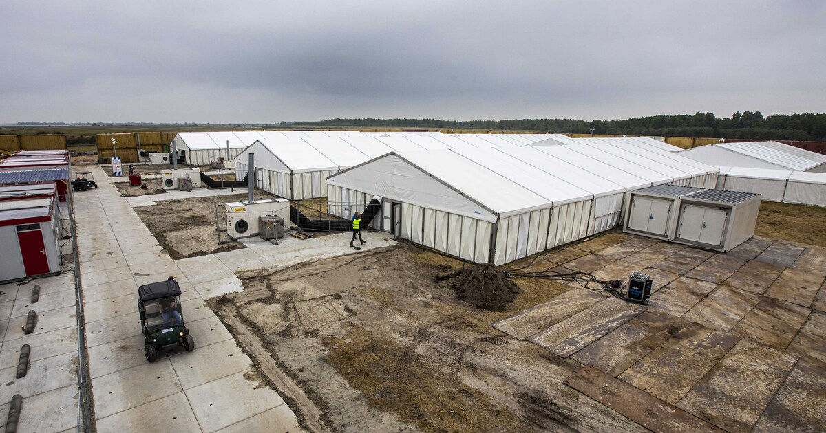 Eerste asielzoekers van Ter Apel naar 'wachtkamer' in Zoutkamp