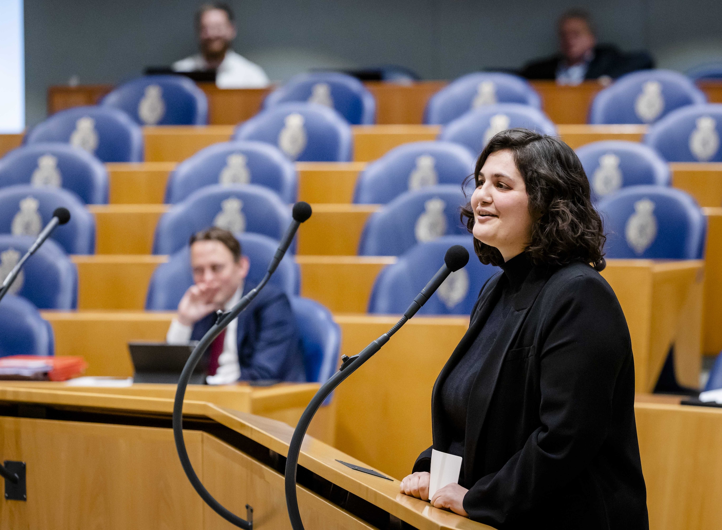na-honderd-uur-debat-lijkt-de-pensioenwet-er-t-ch-te-komen-trouw