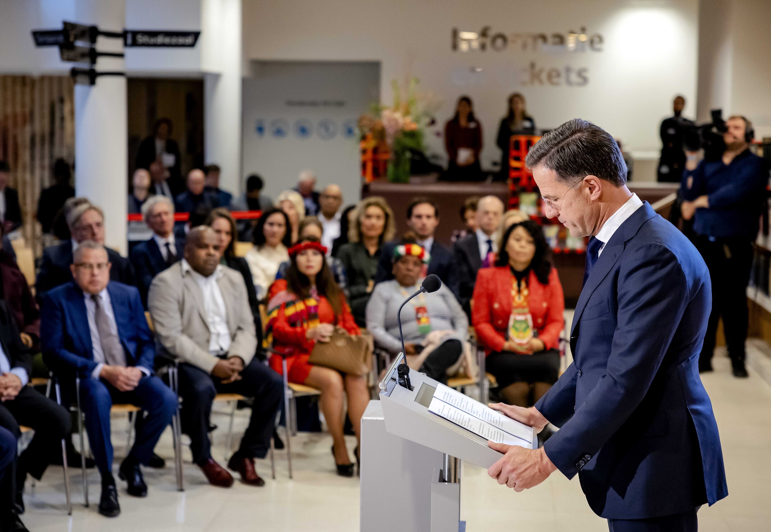 Rutte bezorgt toehoorders kippenvelmoment: ‘Hij heeft mij diep in mijn ...