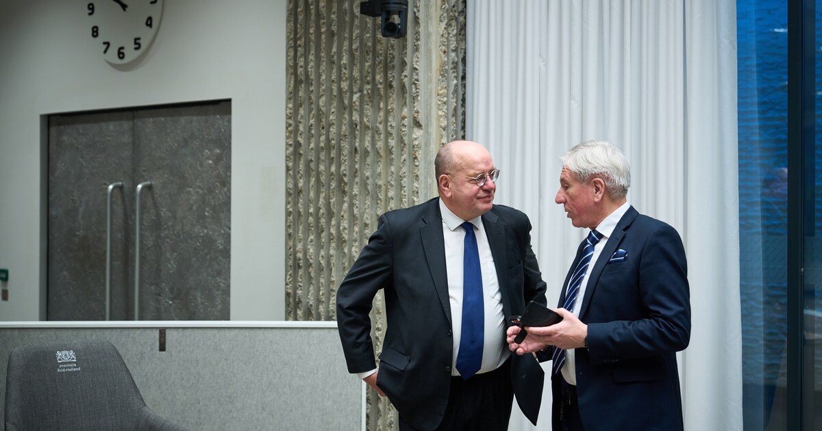Stikstofconflict verplaatst zich naar het provinciehuis, partijen draaien om elkaar heen Trouw