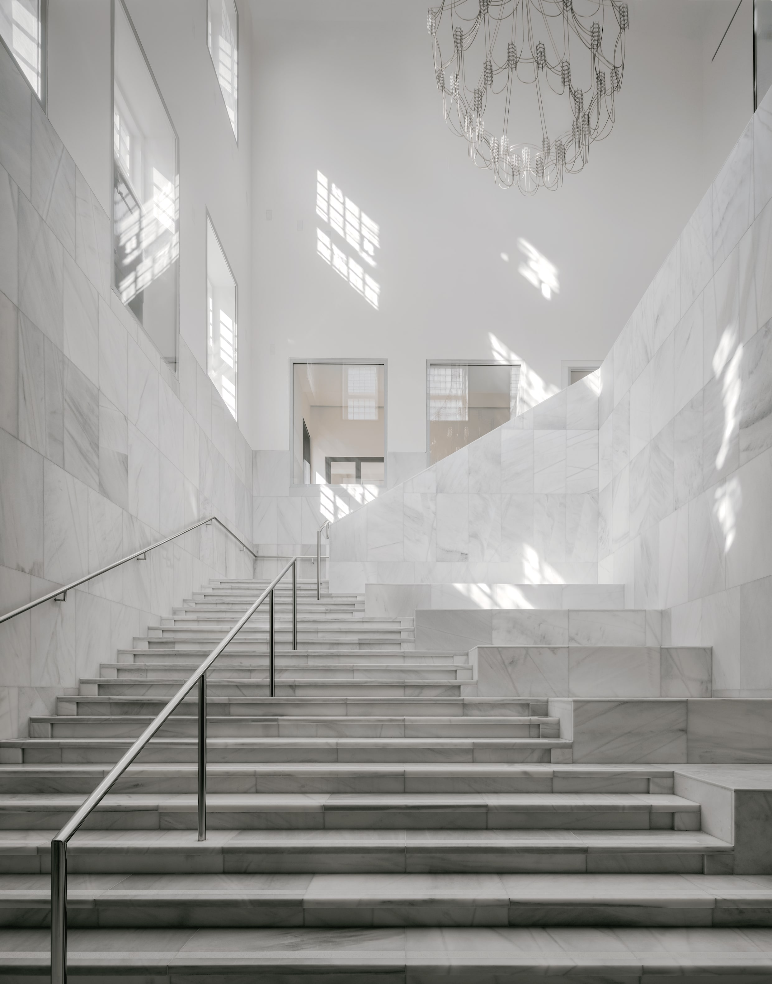 Paleis Het Loo, nieuw trappenhuis in oud paleis.