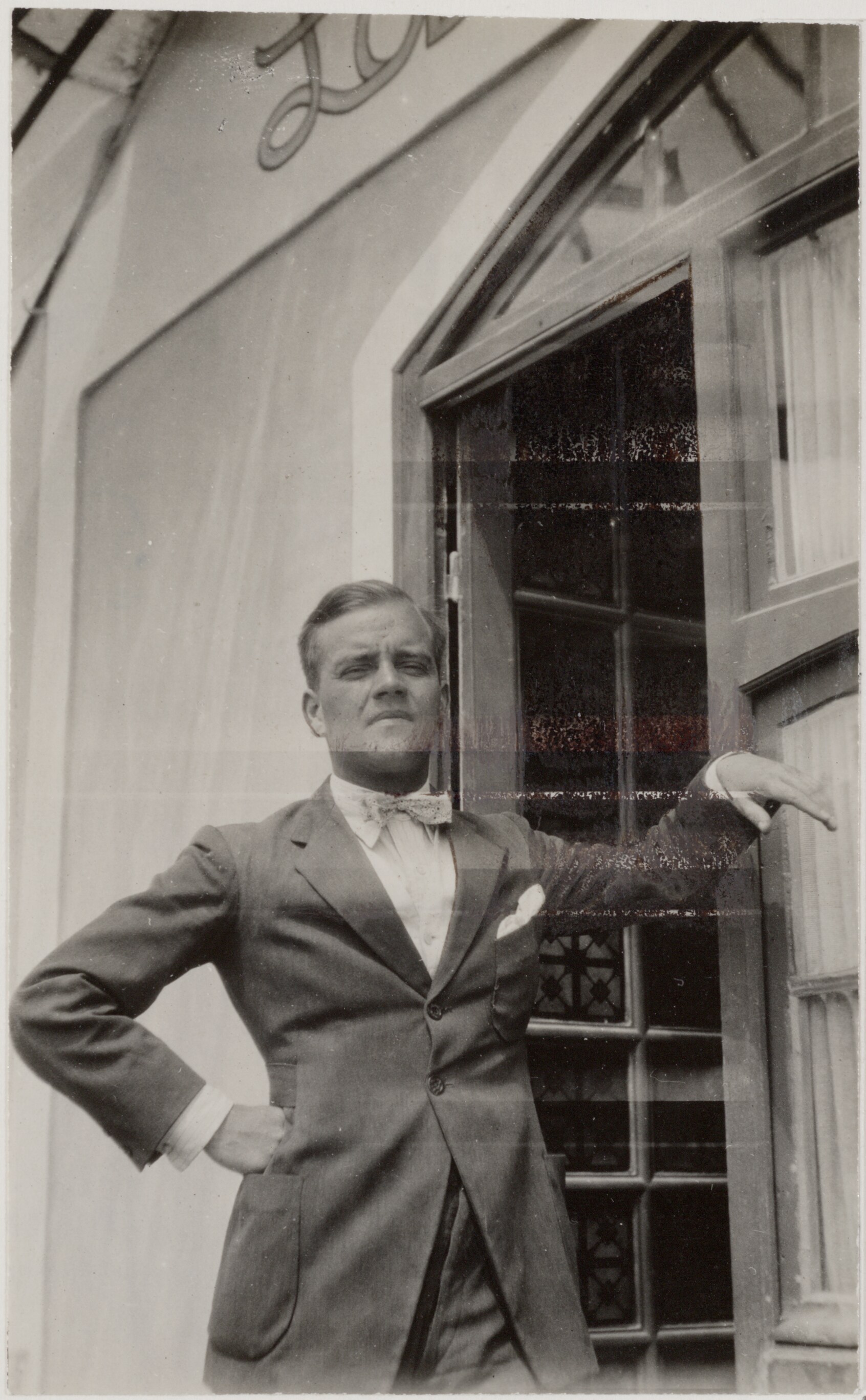 Biograaf Bart Slijper laat het mysterie dat Martinus Nijhoff heet ...