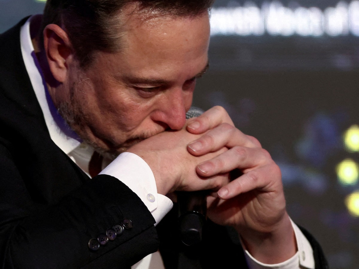 Elon Musk verliest zijn beloningspakket van 56 miljard dollar, wat betekent  dat voor Tesla? | Trouw