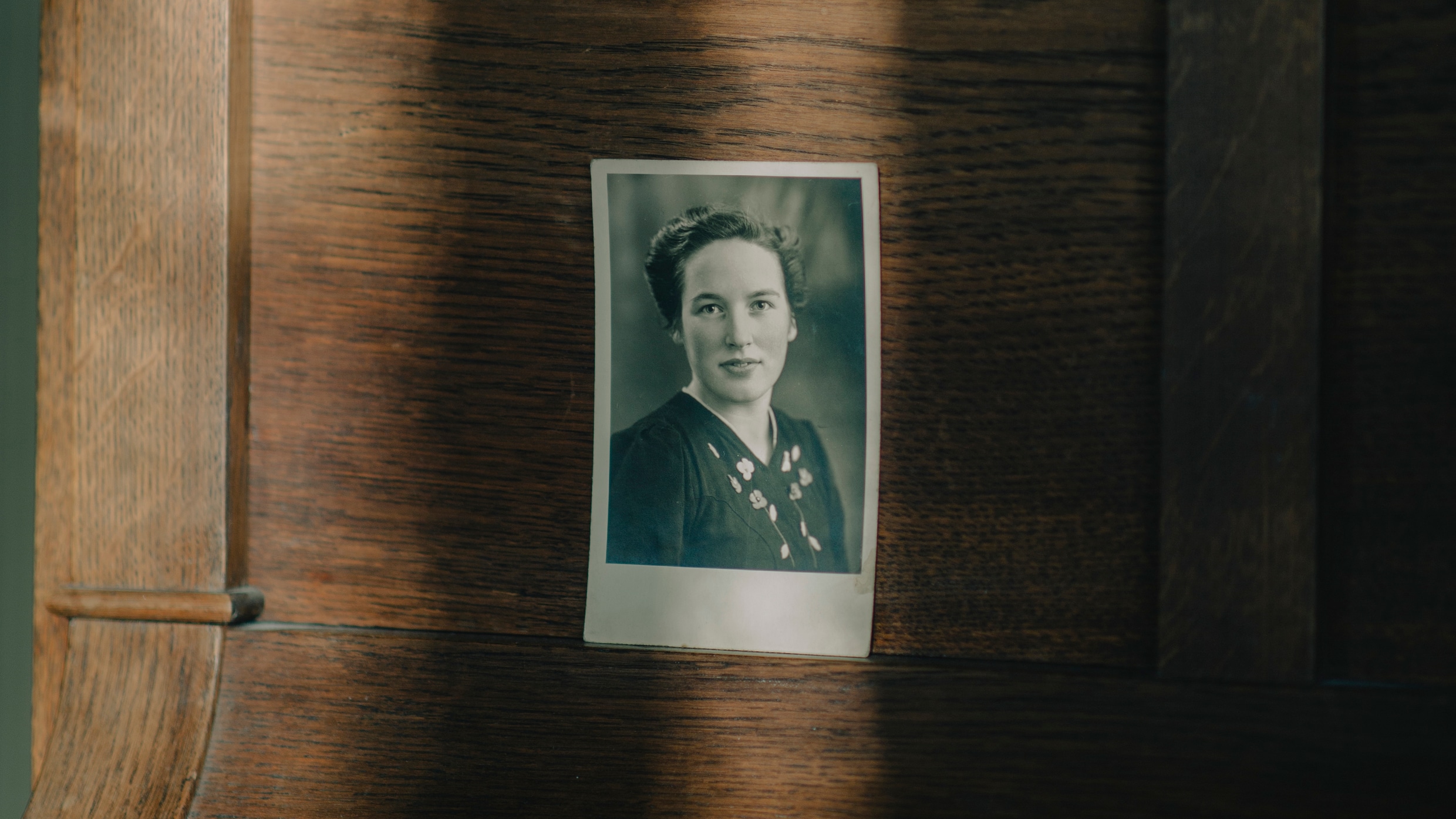 Verzetsvrouw Hilde Dekker tegen een Duitser: ‘Als je me slaat, sla ik ...