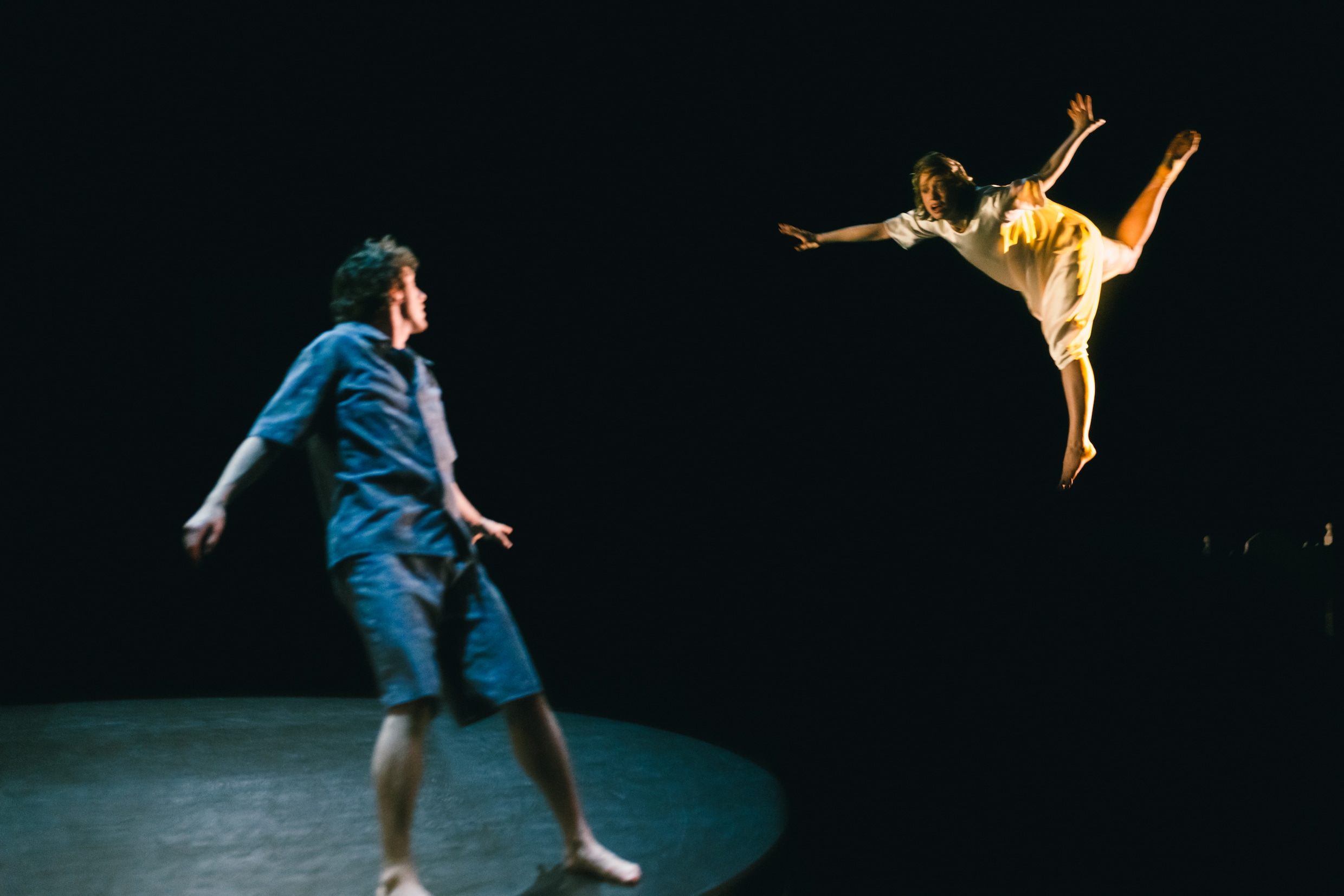Nederlands Dans Theater laat met verbluffend mooie beelden zien hoe ...