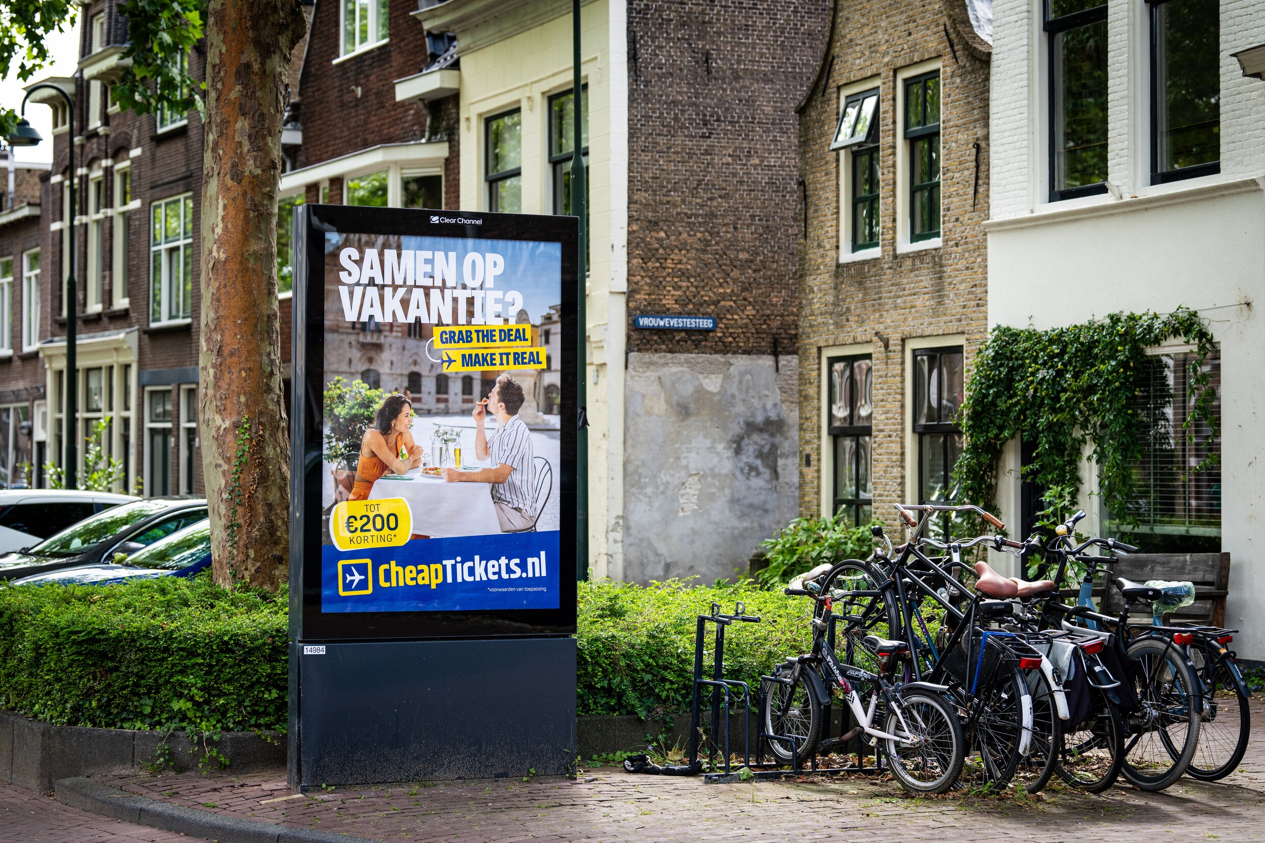Zwolle de eerste gemeente zonder fossiele reclames? Niet als het aan ...