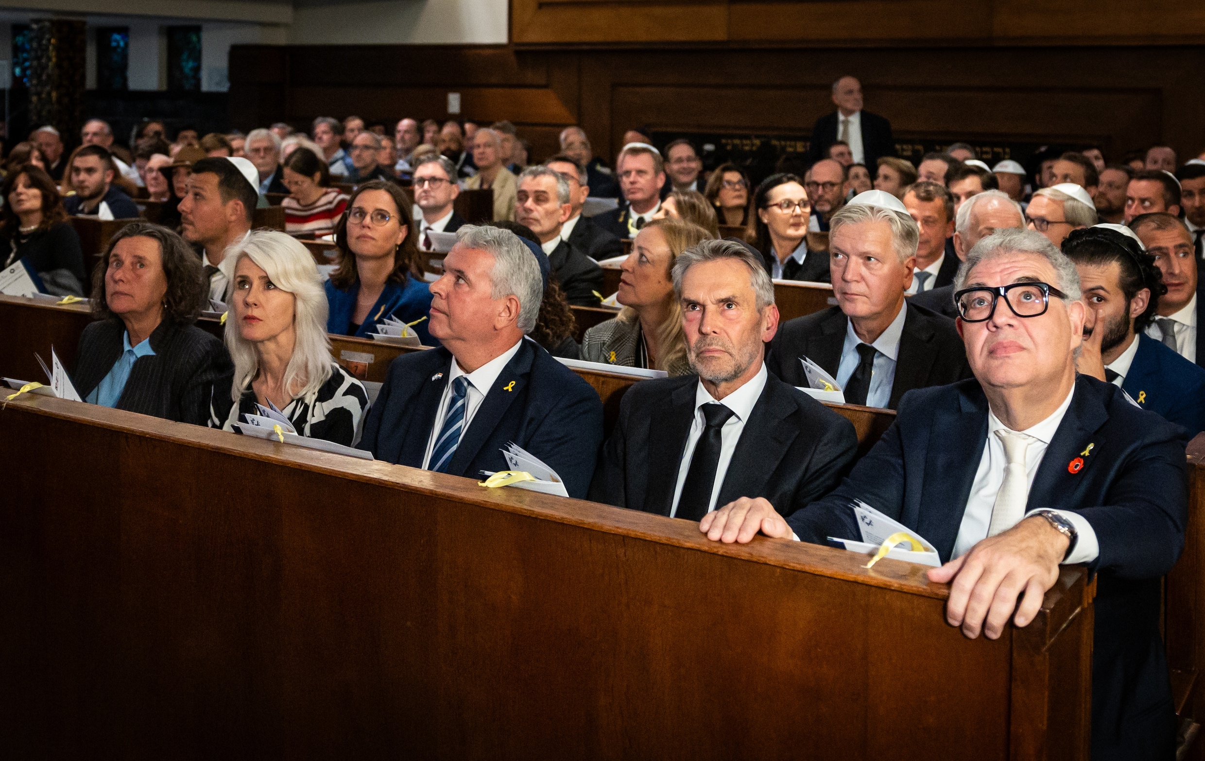 In totaal zo'n 320 pro-Palestijnse betogers opgepakt in Amsterdam | Trouw