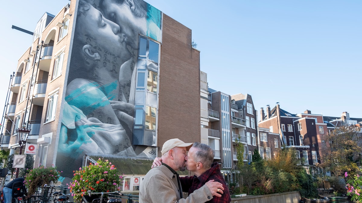 Twee zoenende mannen op de muur? Liever niet, zeggen huiseigenaren
