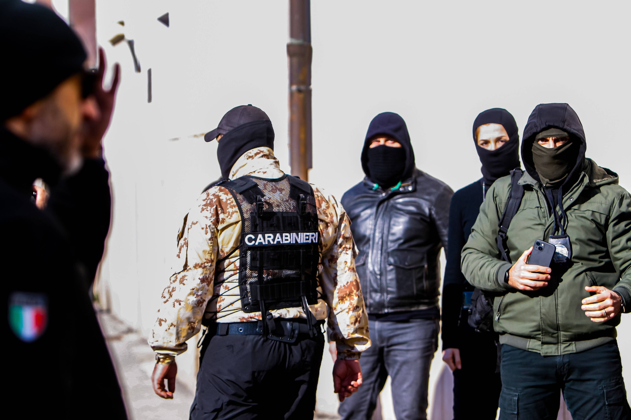 Grootste inval bij een maffiagroep in jaren deert cosa nostra weinig – met  dank aan Nederland | Trouw