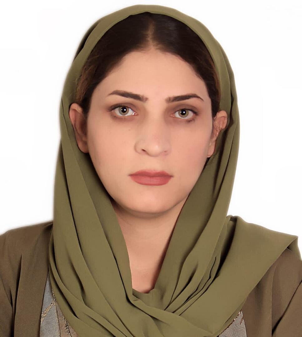 Vrouwenactivist Zahra vluchtte voor de Taliban. Nu dreigt zij ...