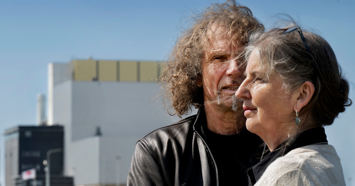 Abel en Kirsten zagen tien jaar geleden al dat pfas uit de afvalcentrale komt. ‘Hoog tijd om in de s