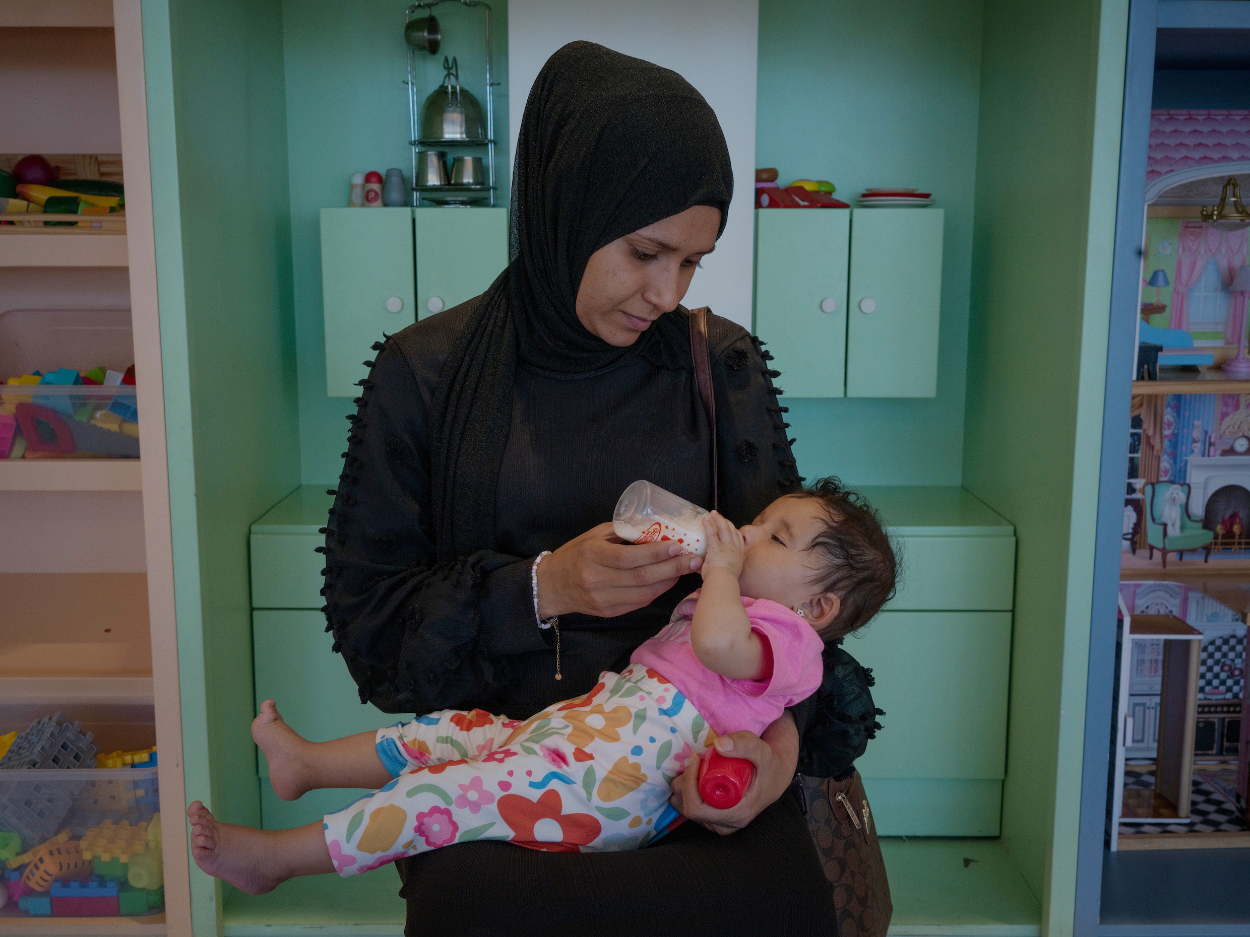 Baby Fay mocht Gaza verlaten, maar het is onzeker of ze het redt | Trouw