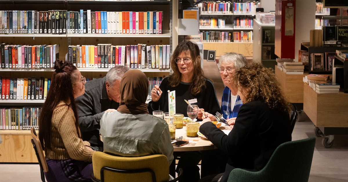 Voor zowel zenleraar Pieters als XR-activist Laura begon klimaatactie bij een vrachtwagen met varken
