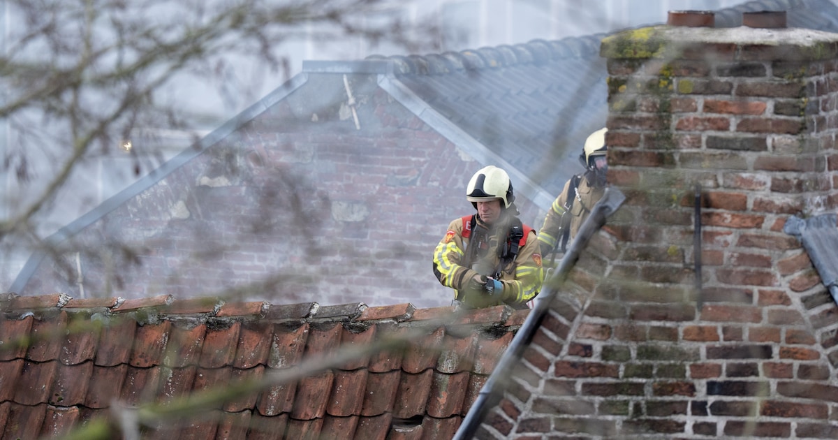 Live explosie Utrecht: Brand onder controle, bewoners kunnen nog niet terug naar huis
