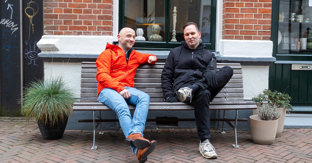 Afgeknapt op de Randstad? In deze podcast onderzoeken twee journalisten of ze weer in Twente kunnen 