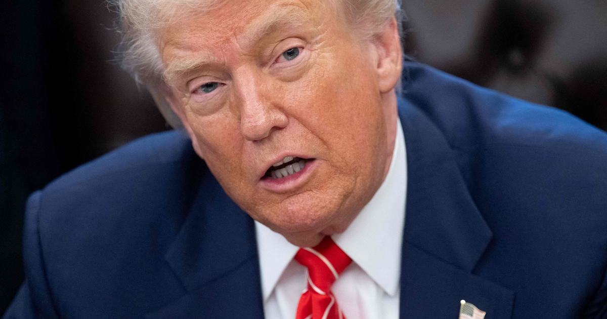 Live VS: Trump verhoogt wereldwijde importheffing van 10 naar 15 procent