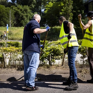 De enkelband lost het cellentekort op, maar de politieke weerstand blijft