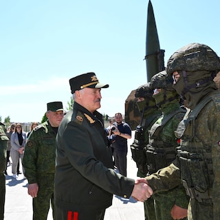 Navo is bezorgd over grote oefening met Russische kernwapens
