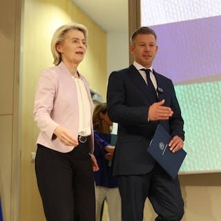 De nieuwe Hongaarse regering kan miljarden verwachten van de EU, mits zij haar rechtsstatelijke zaakjes op orde krijgt