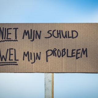 De rechter schaft dwangsommen voor toeslagenouders af, omdat die te veel tijd kosten