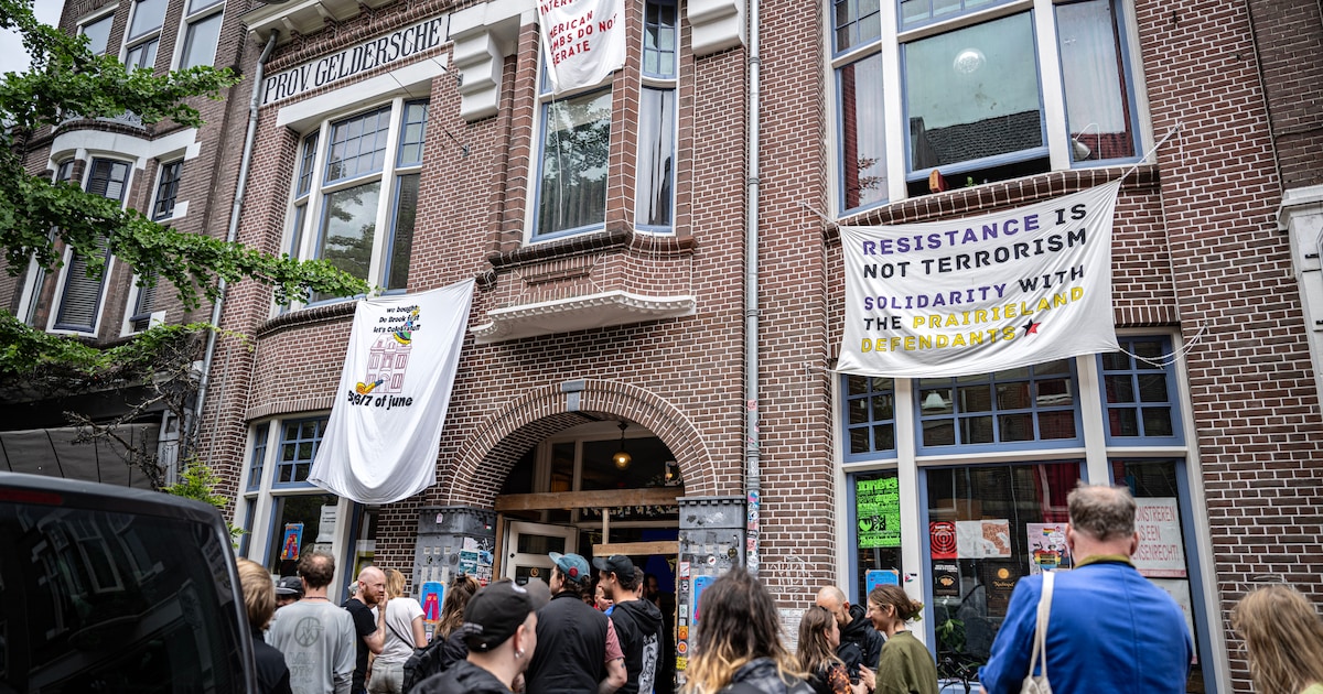Na 41 jaar kopen oud-krakers het Nijmeegse kraakbolwerk De Grote Broek, met dank aan vele giften: ‘H